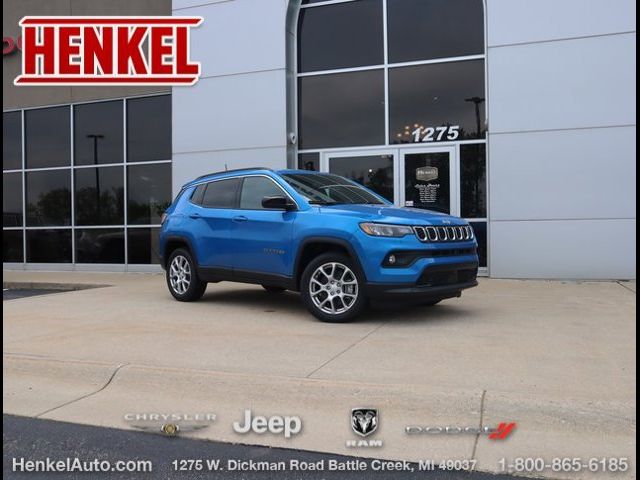 2024 Jeep Compass Latitude Lux