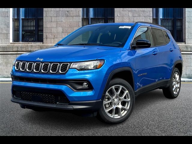 2024 Jeep Compass Latitude Lux