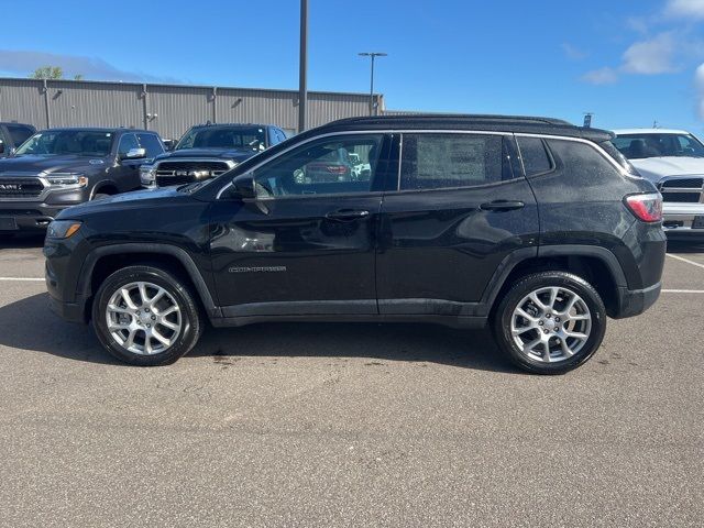 2024 Jeep Compass Latitude Lux