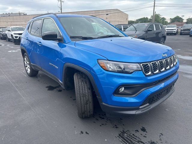 2024 Jeep Compass Latitude Lux