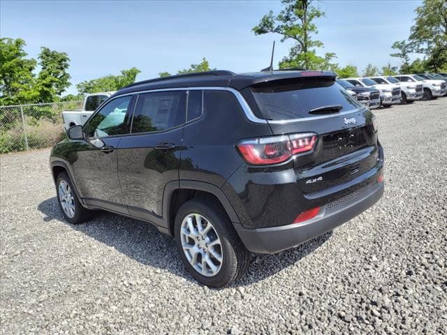 2024 Jeep Compass Latitude Lux