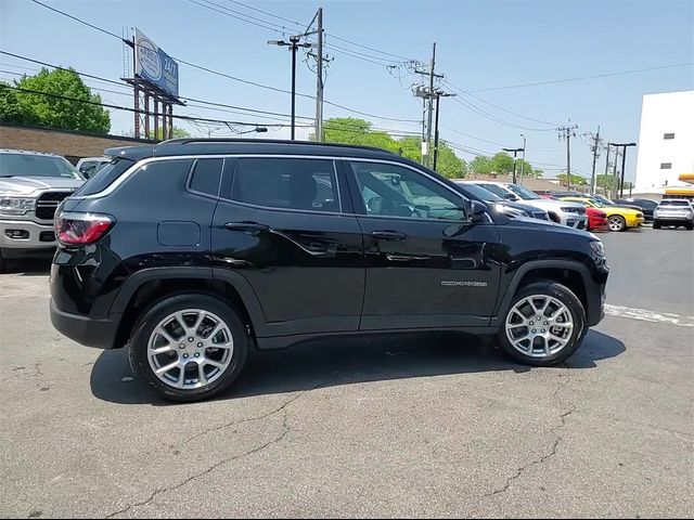 2024 Jeep Compass Latitude Lux