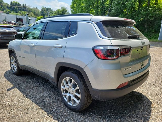 2024 Jeep Compass Latitude Lux