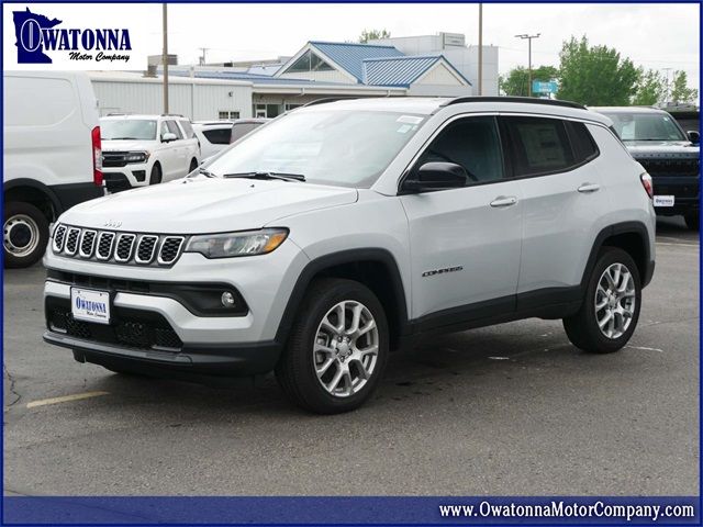 2024 Jeep Compass Latitude Lux