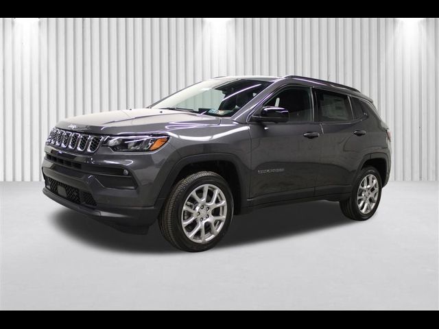 2024 Jeep Compass Latitude Lux