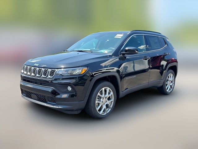 2024 Jeep Compass Latitude Lux