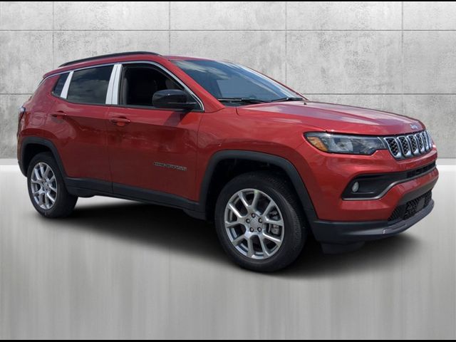 2024 Jeep Compass Latitude Lux