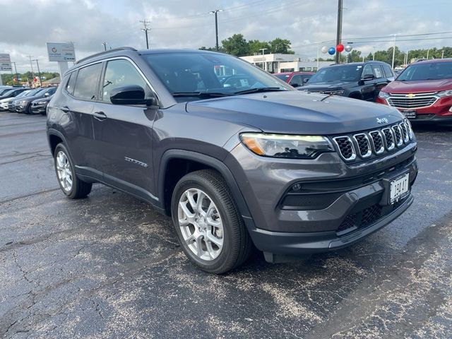 2024 Jeep Compass Latitude Lux