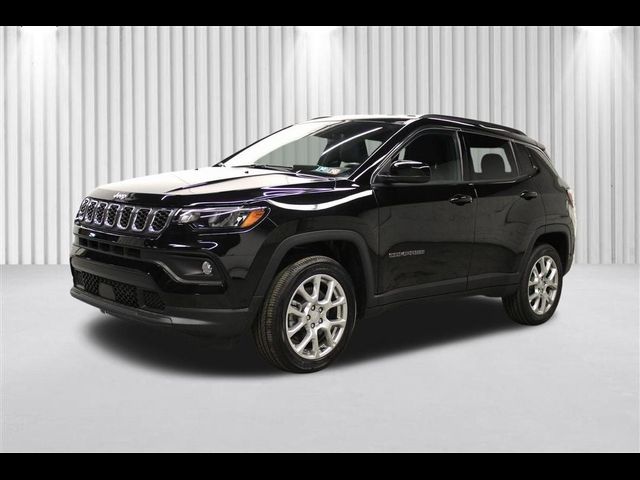 2024 Jeep Compass Latitude Lux