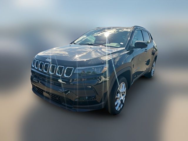 2024 Jeep Compass Latitude Lux