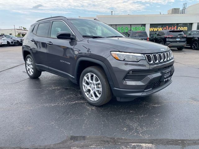 2024 Jeep Compass Latitude Lux