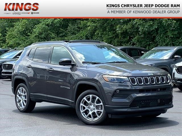 2024 Jeep Compass Latitude Lux