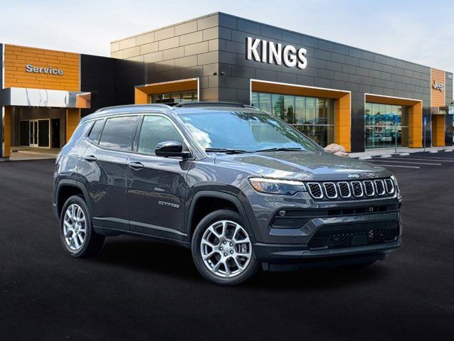 2024 Jeep Compass Latitude Lux