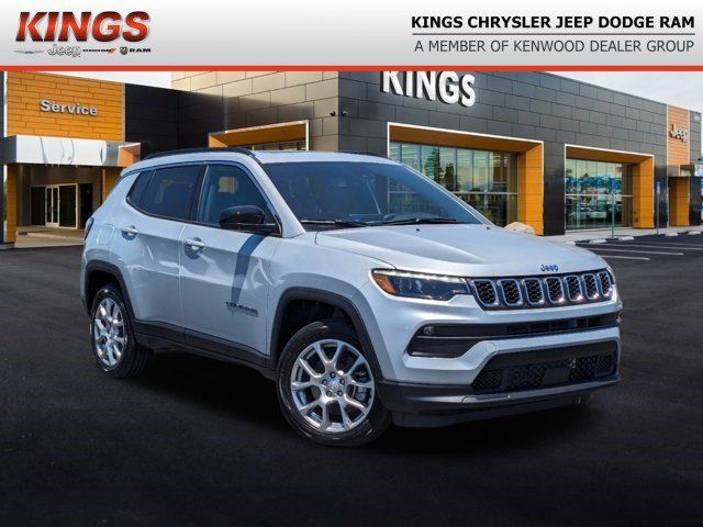 2024 Jeep Compass Latitude Lux