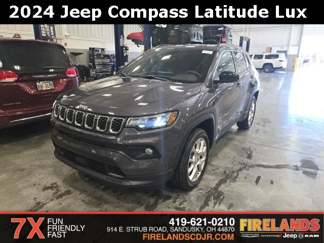 2024 Jeep Compass Latitude Lux