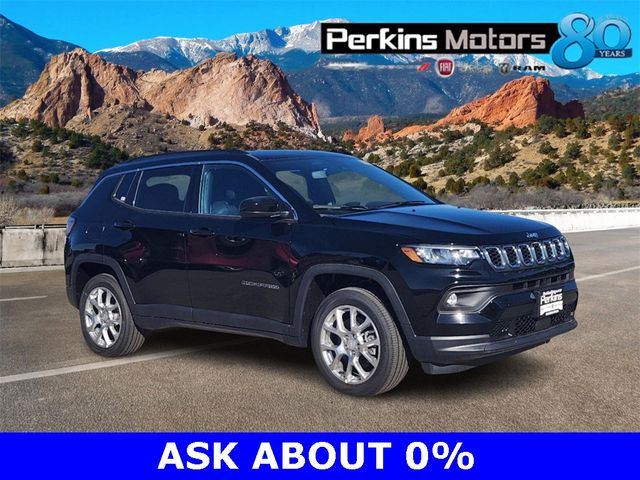 2024 Jeep Compass Latitude Lux