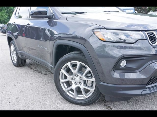 2024 Jeep Compass Latitude Lux