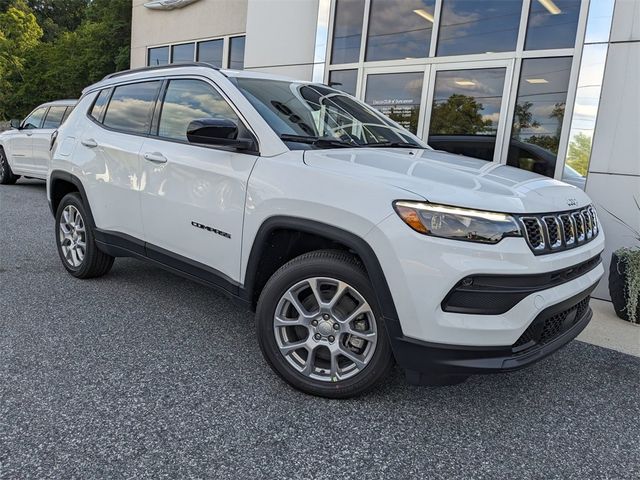 2024 Jeep Compass Latitude Lux