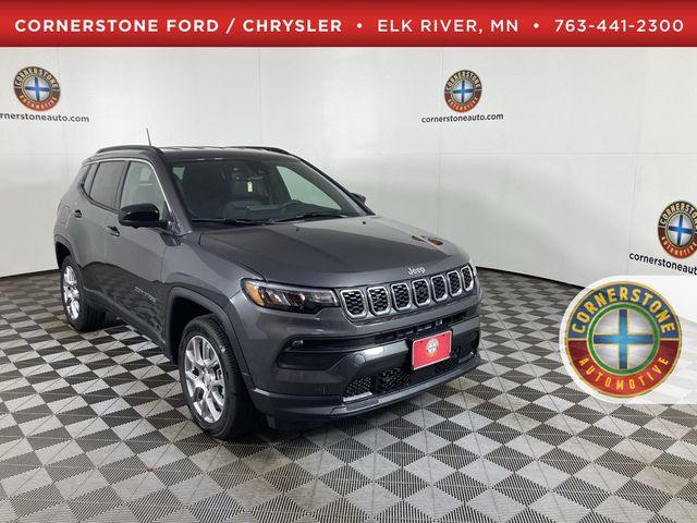 2024 Jeep Compass Latitude Lux