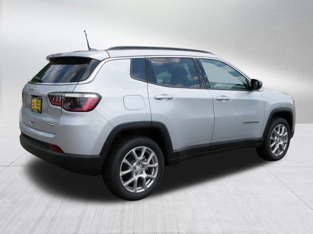 2024 Jeep Compass Latitude Lux