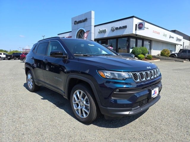 2024 Jeep Compass Latitude Lux