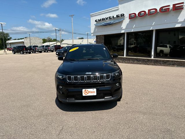 2024 Jeep Compass Latitude Lux