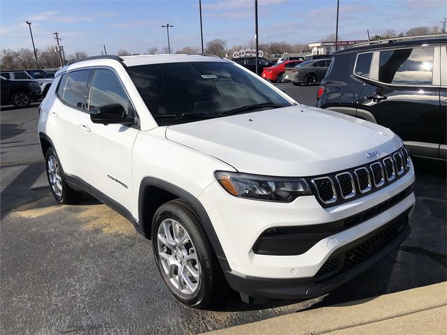 2024 Jeep Compass Latitude Lux