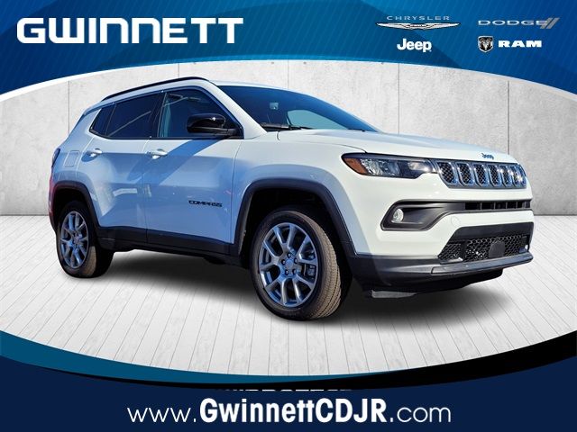 2024 Jeep Compass Latitude Lux