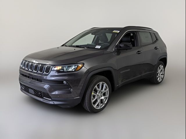 2024 Jeep Compass Latitude Lux