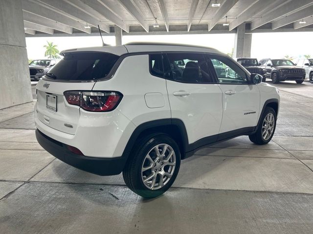 2024 Jeep Compass Latitude Lux