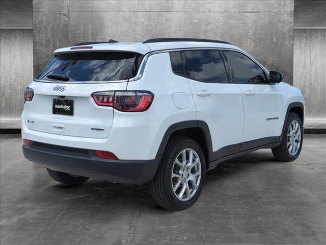 2024 Jeep Compass Latitude Lux