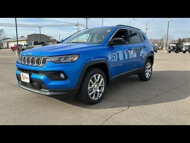 2024 Jeep Compass Latitude Lux