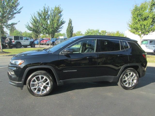 2024 Jeep Compass Latitude Lux