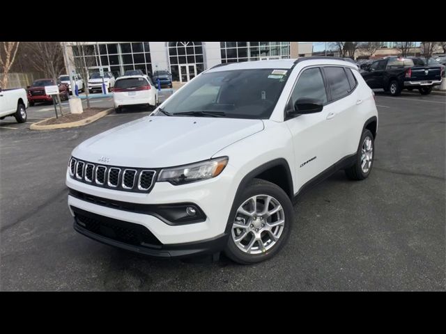 2024 Jeep Compass Latitude Lux