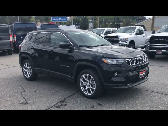 2024 Jeep Compass Latitude Lux