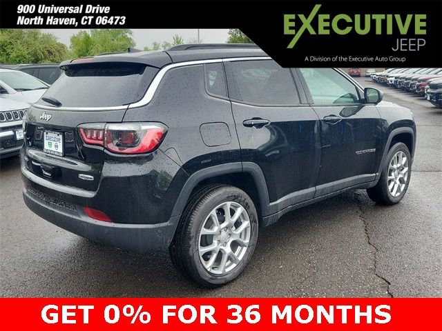 2024 Jeep Compass Latitude Lux