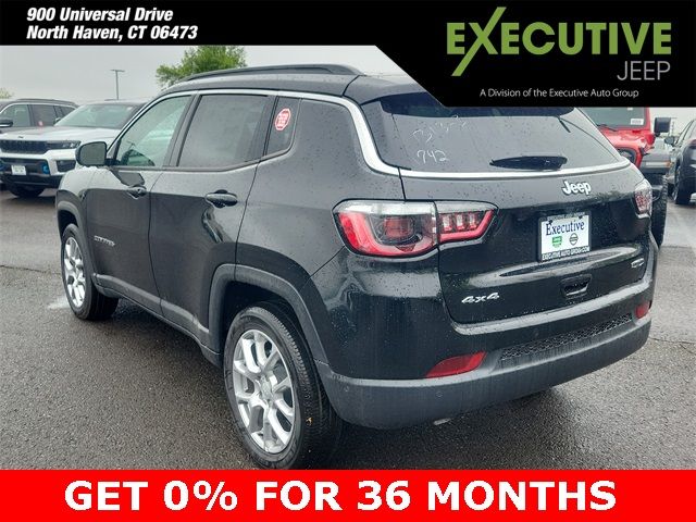 2024 Jeep Compass Latitude Lux