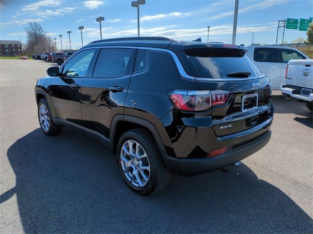 2024 Jeep Compass Latitude Lux