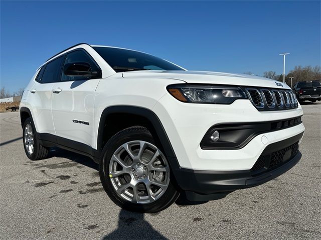 2024 Jeep Compass Latitude Lux