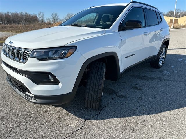 2024 Jeep Compass Latitude Lux