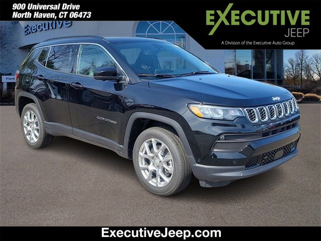 2024 Jeep Compass Latitude Lux