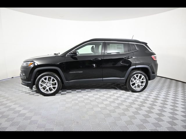 2024 Jeep Compass Latitude Lux