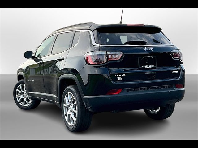 2024 Jeep Compass Latitude Lux