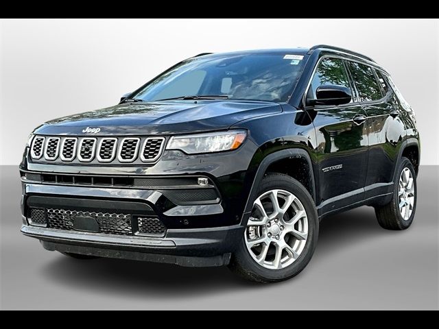 2024 Jeep Compass Latitude Lux