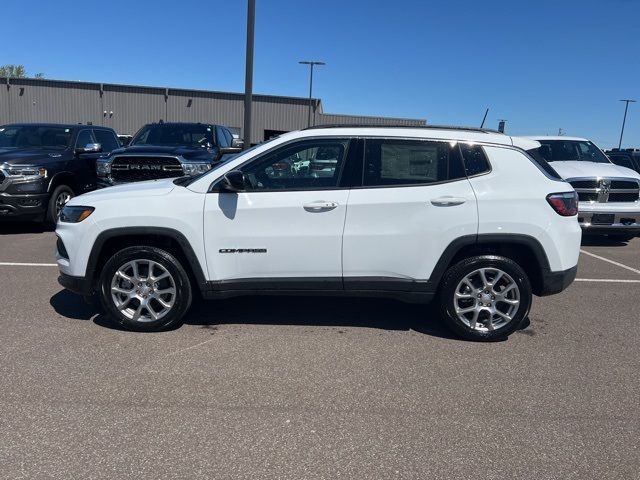 2024 Jeep Compass Latitude Lux