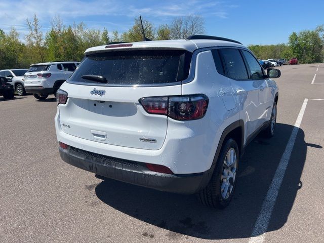 2024 Jeep Compass Latitude Lux