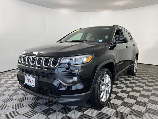 2024 Jeep Compass Latitude Lux