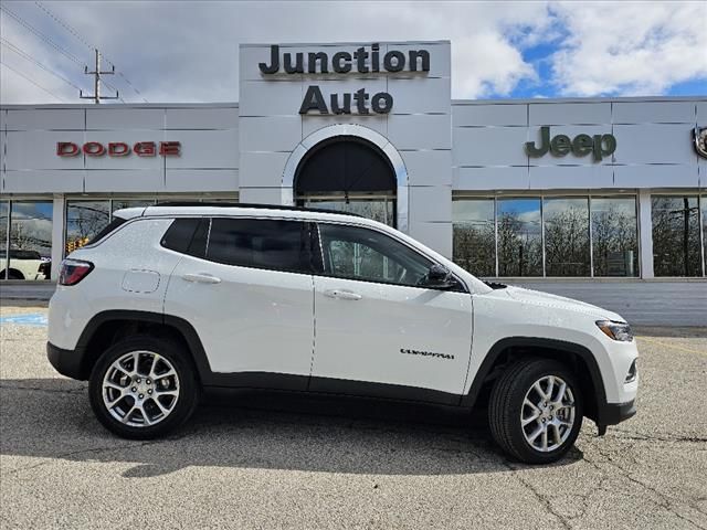 2024 Jeep Compass Latitude Lux