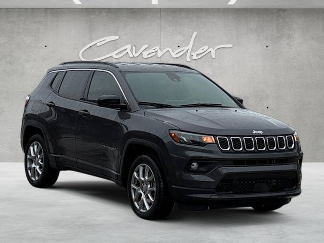 2024 Jeep Compass Latitude Lux