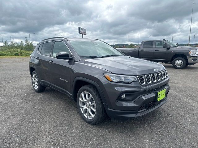 2024 Jeep Compass Latitude Lux